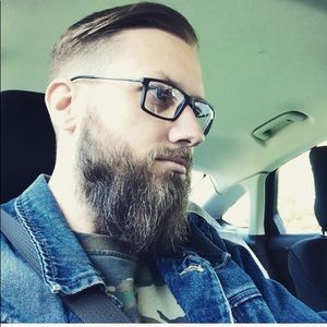 Meet your Posher, Chad